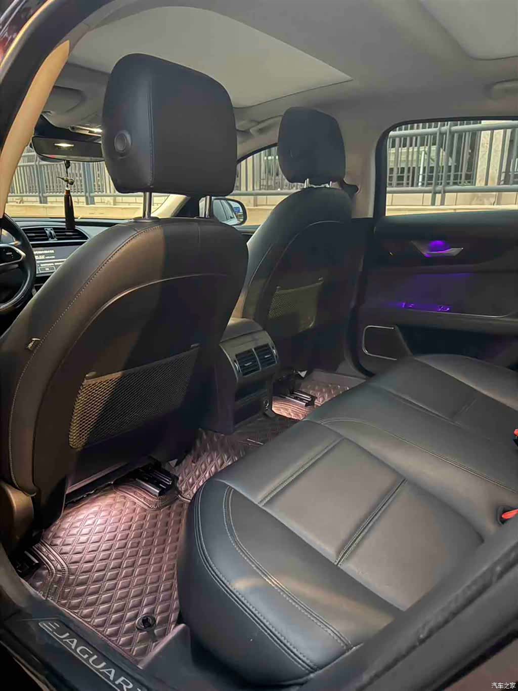 Land Rover XEL, 2021 16