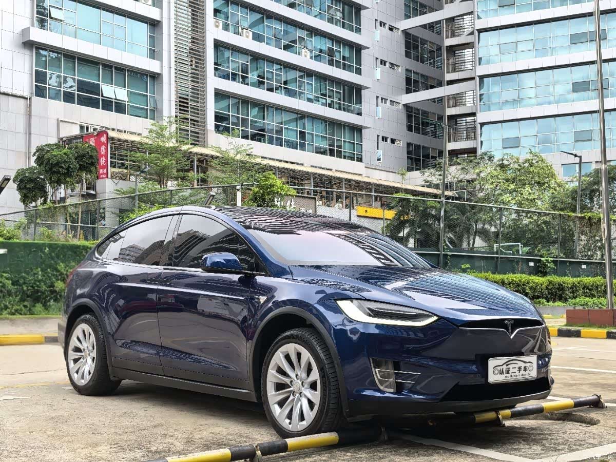 Tesla Model X, 2017 3