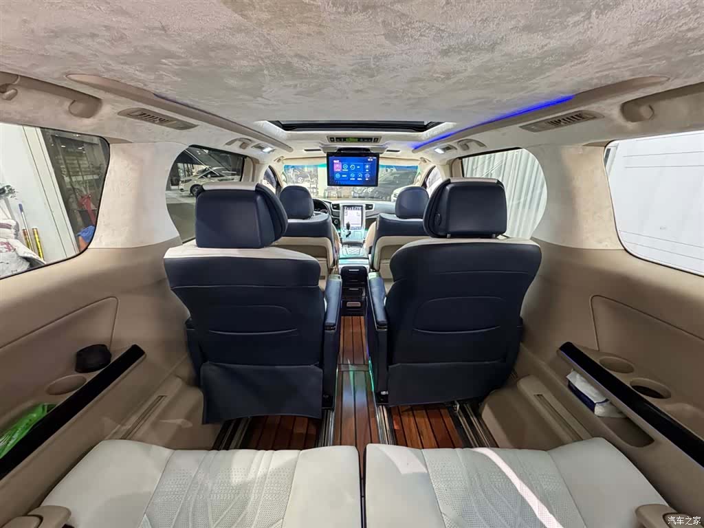 Toyota Alphard, 2015 11