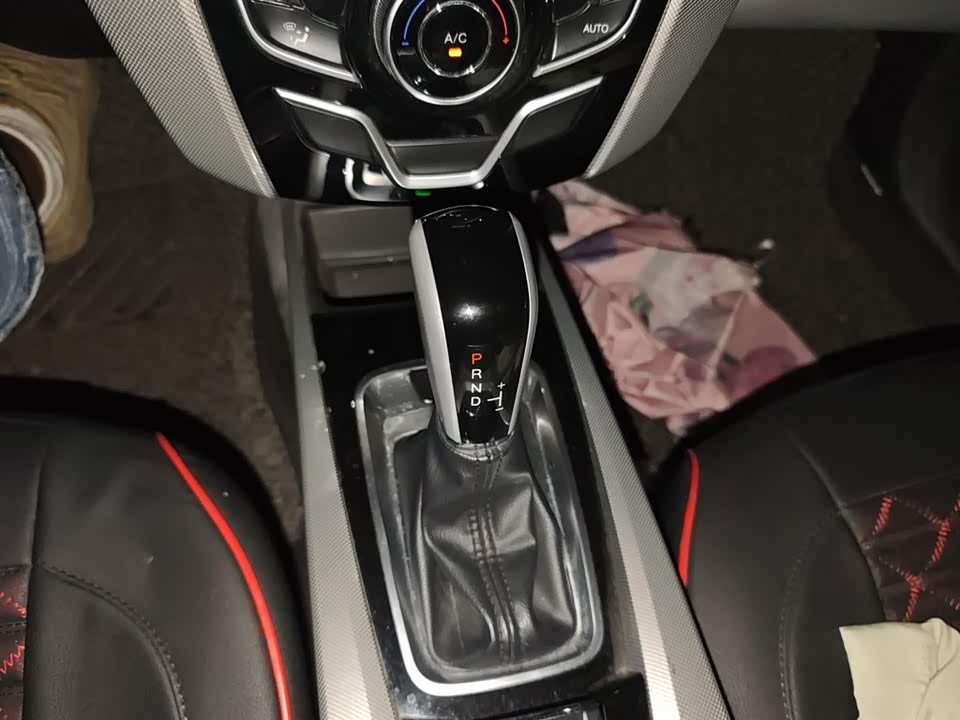 Luxgen Excellent 6 SUV