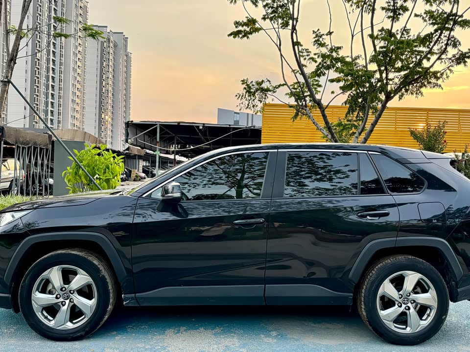 Toyota RAV4 Rongfang Toyota RAV4 Rongfang