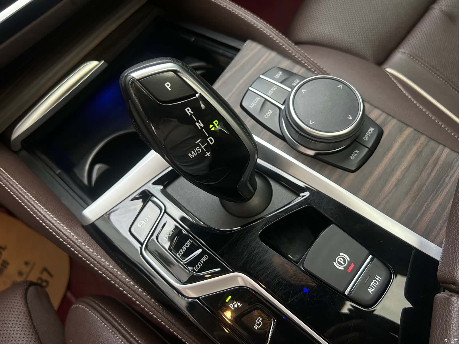 BMW 5 Series, 2022 14