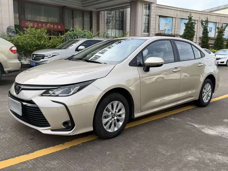 Toyota Corolla 2020, фото 1