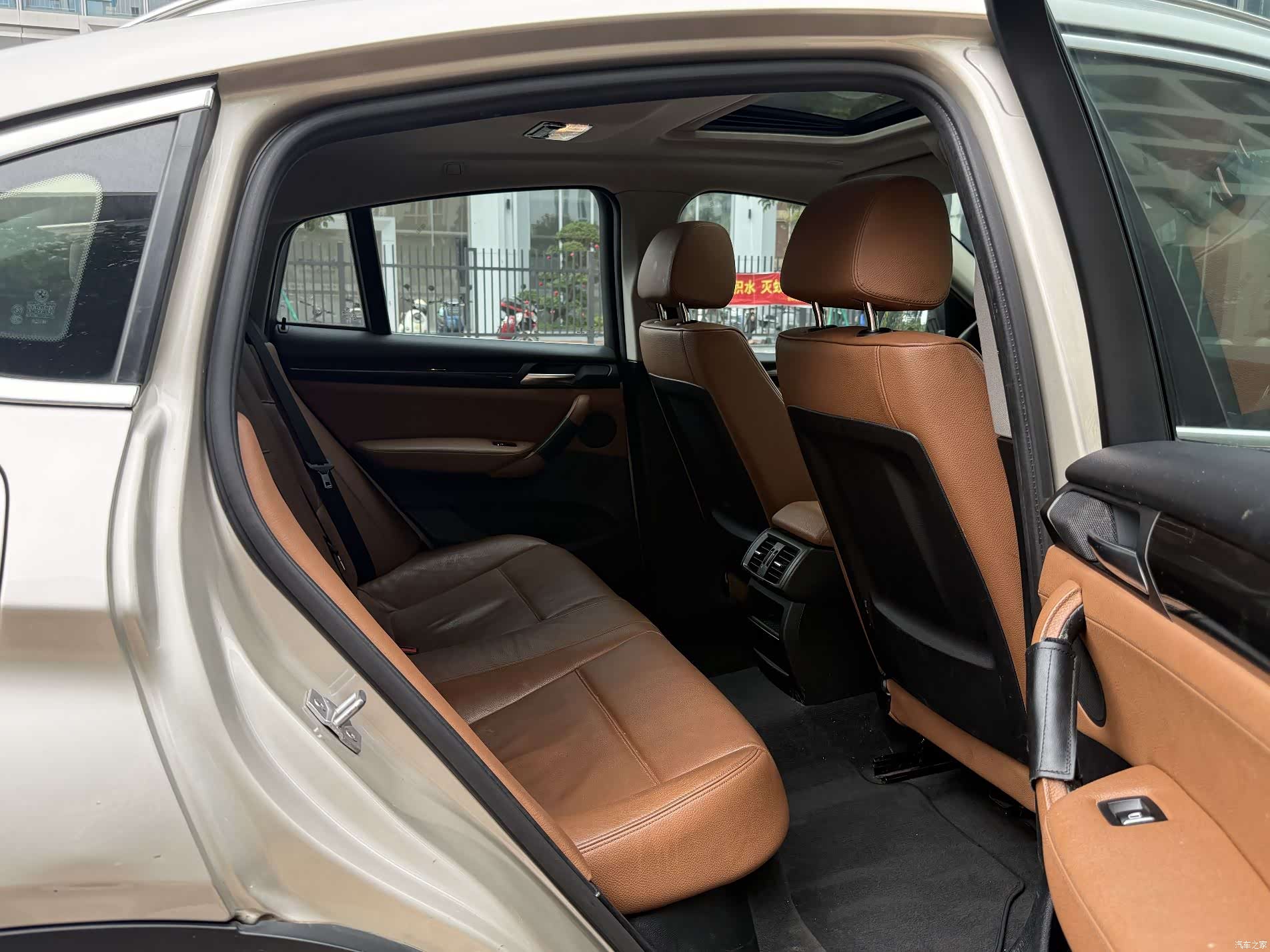 BMW X4, 2015 13