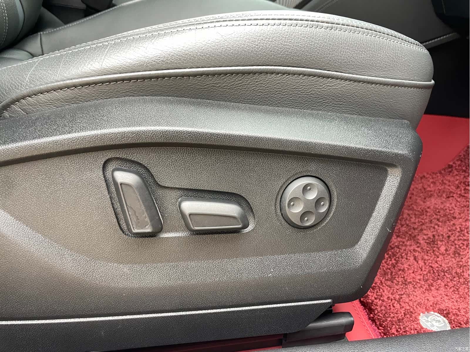 Audi Q2L, 2022 11