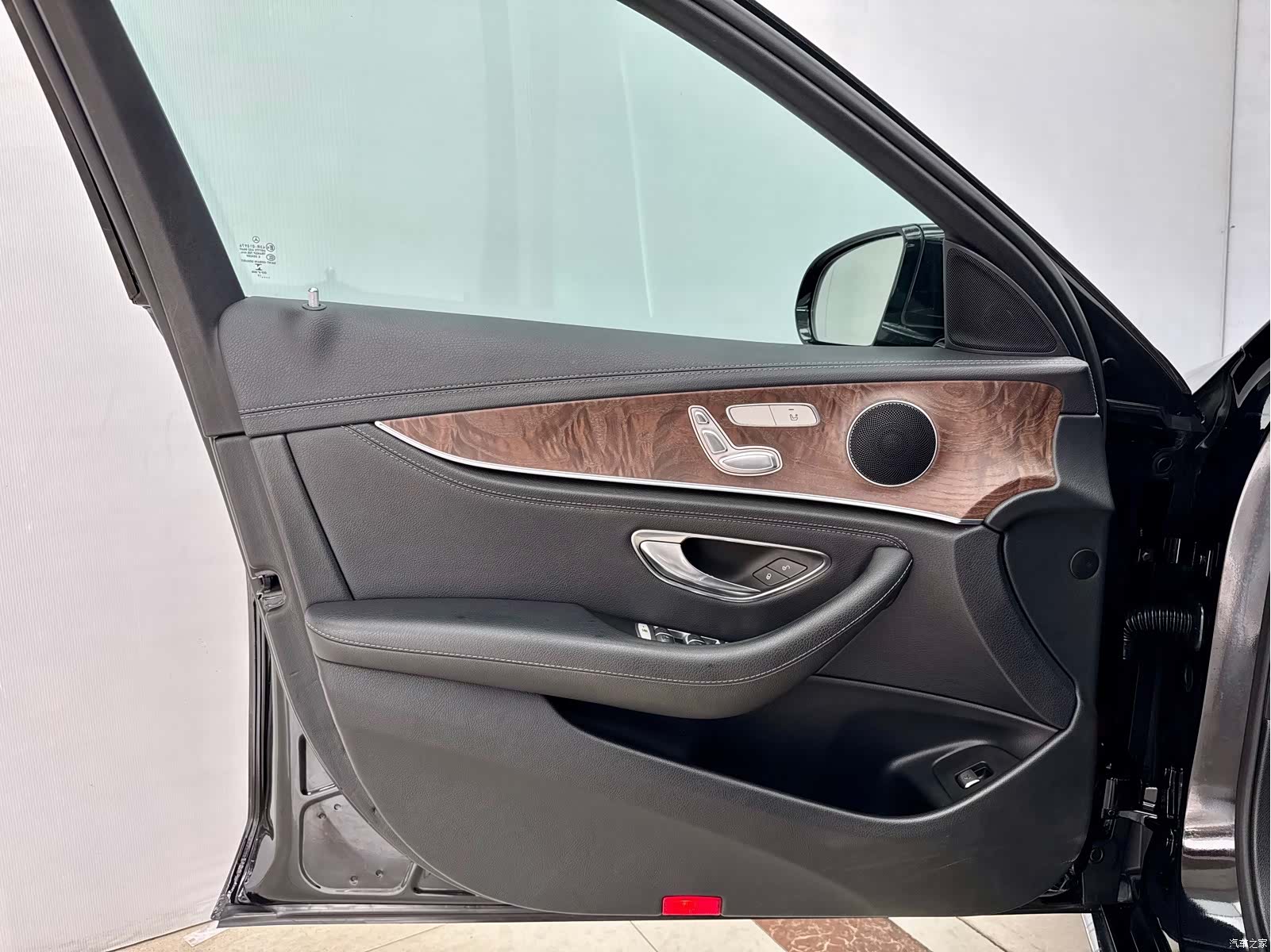 Mercedes-Benz E-Class, 2019 7