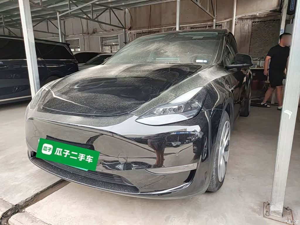 Tesla Model Y, 2023 2