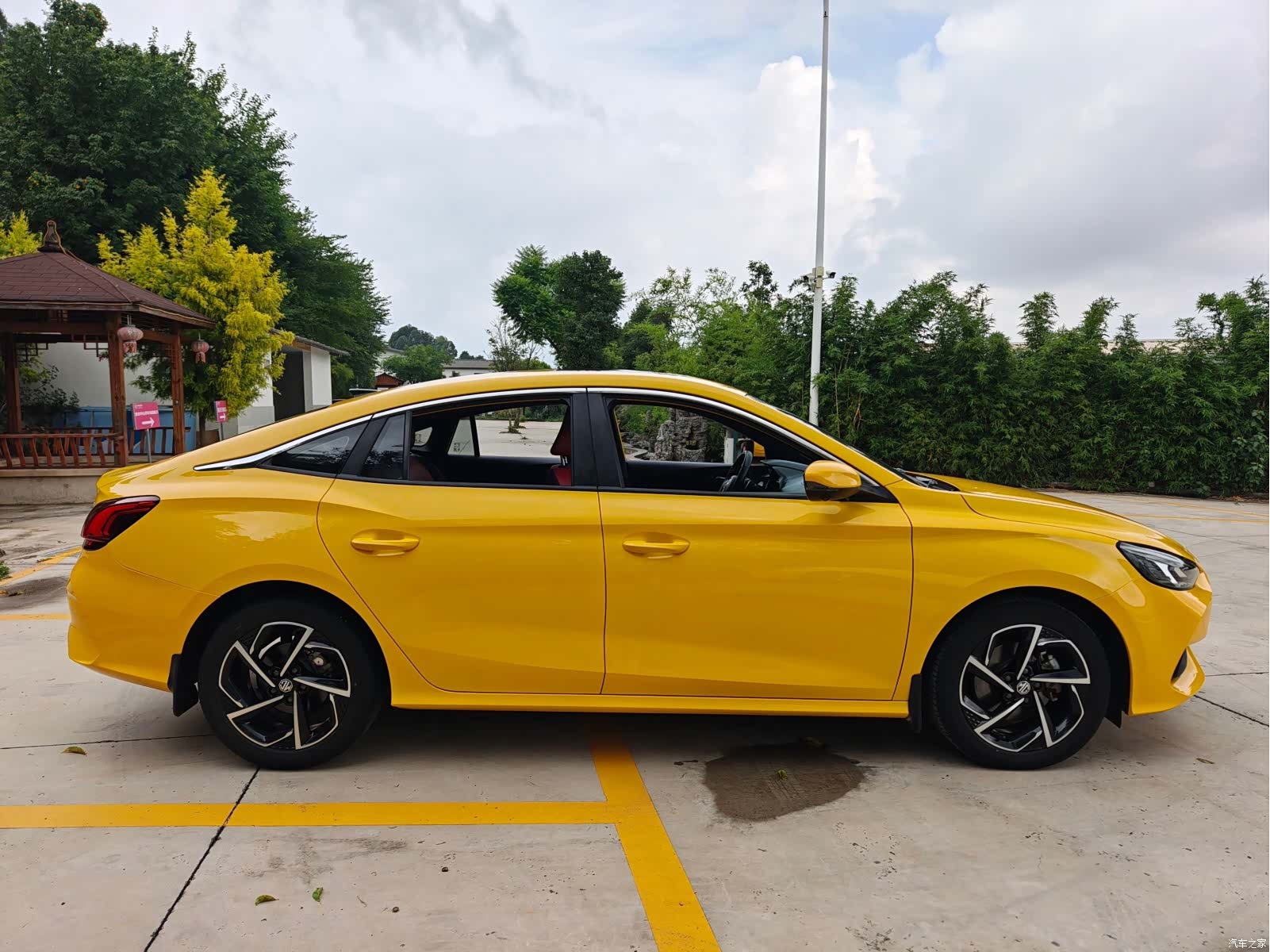 MG MG5, 2021 8