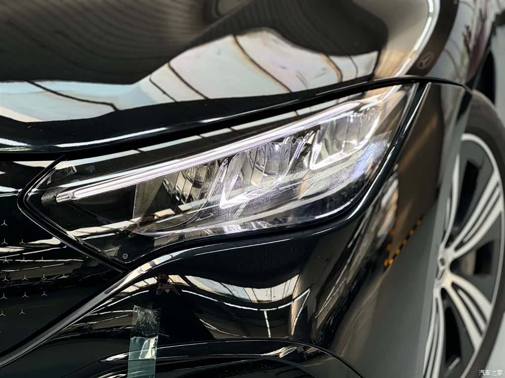 Mercedes-Benz EQE, 2025 4