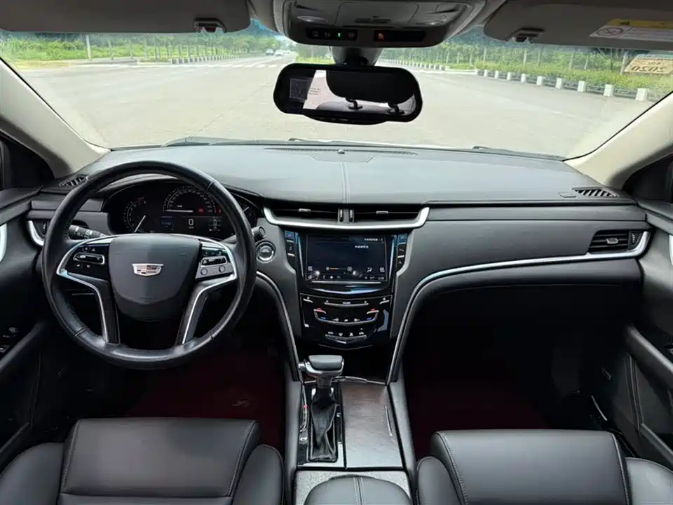 Cadillac XTS