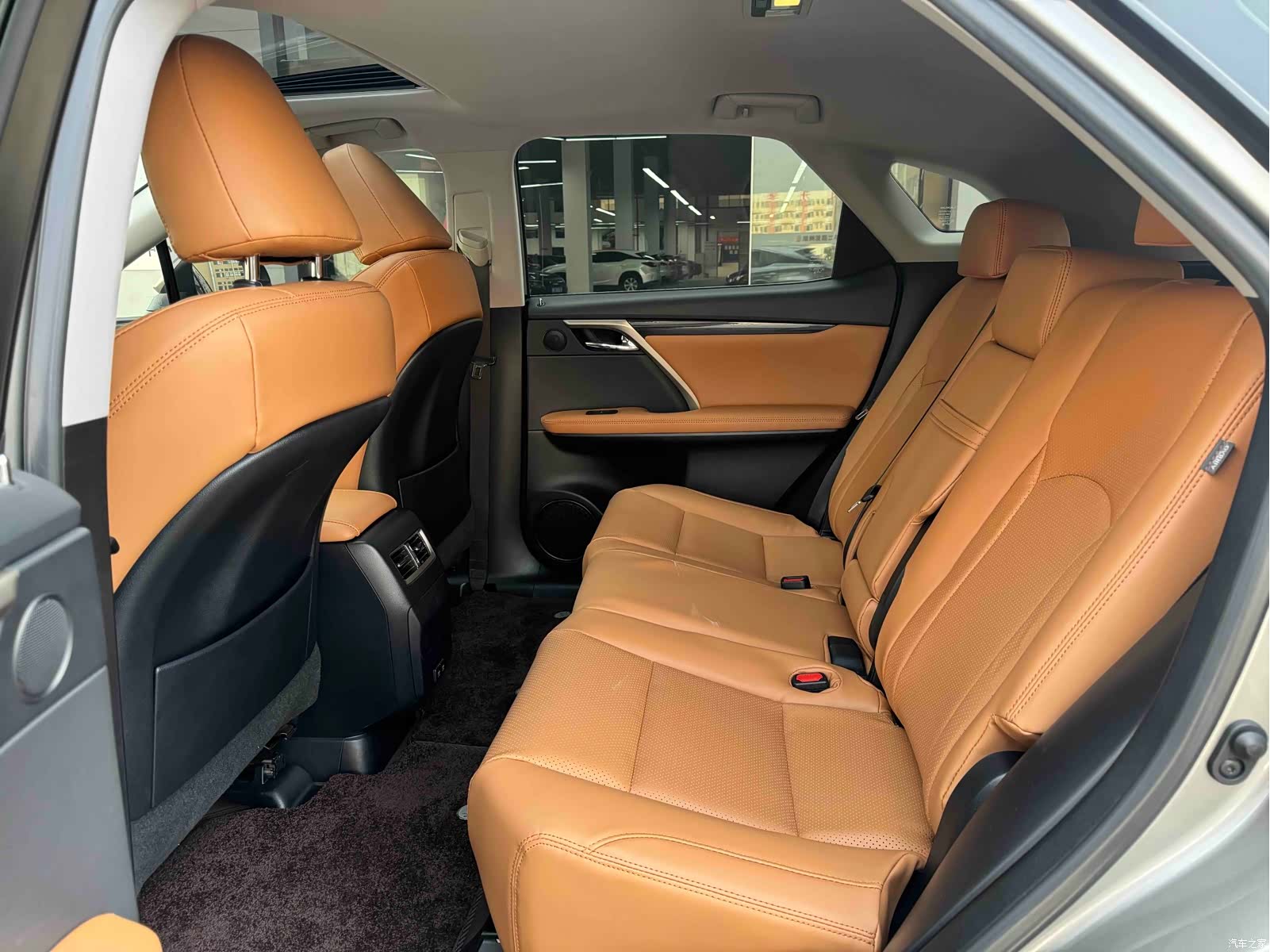 Lexus RX, 2021 все фото