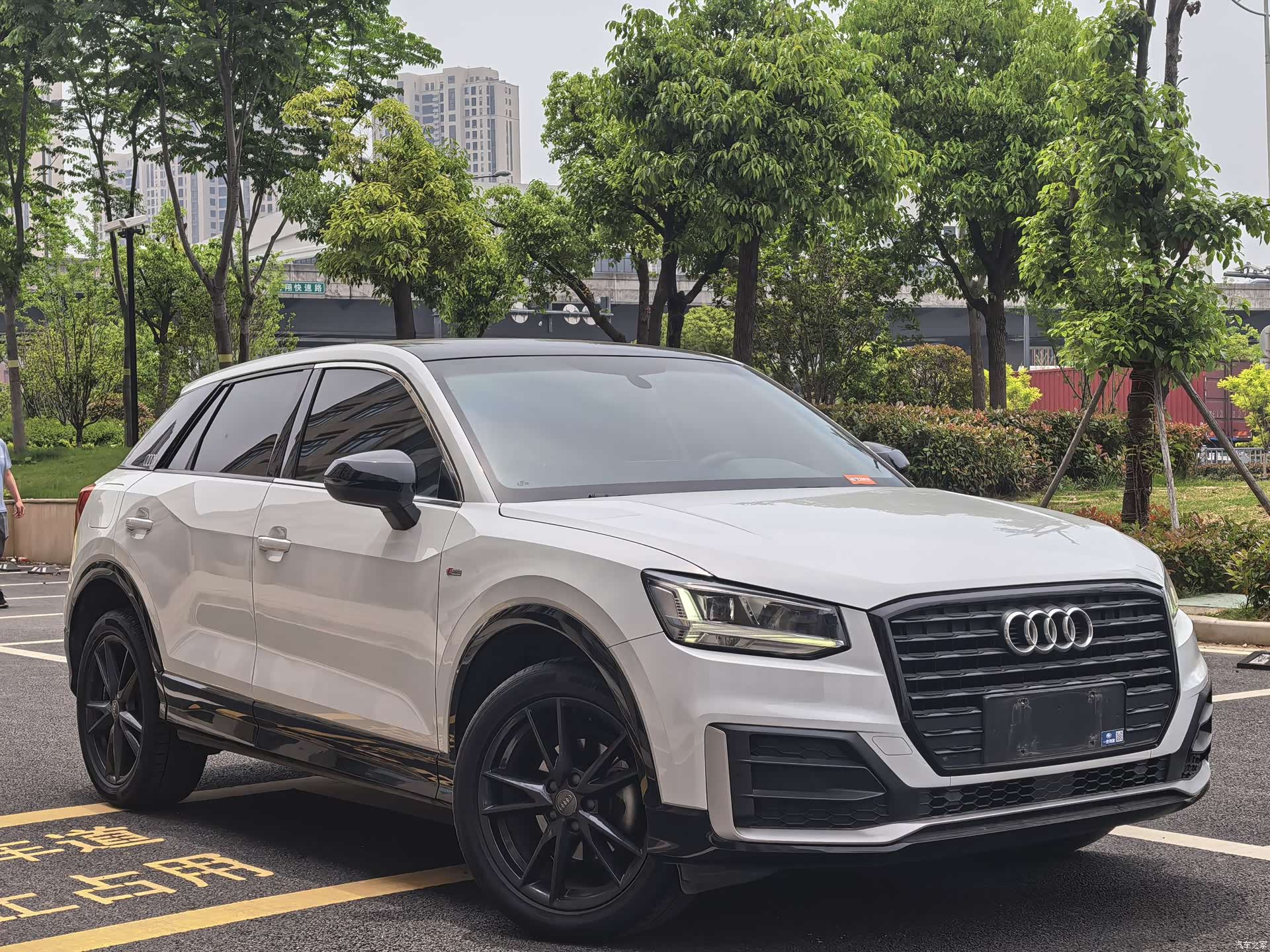 Audi Q2L, 2021 3