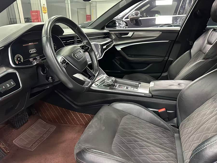 Audi A6L 2021, фото 4