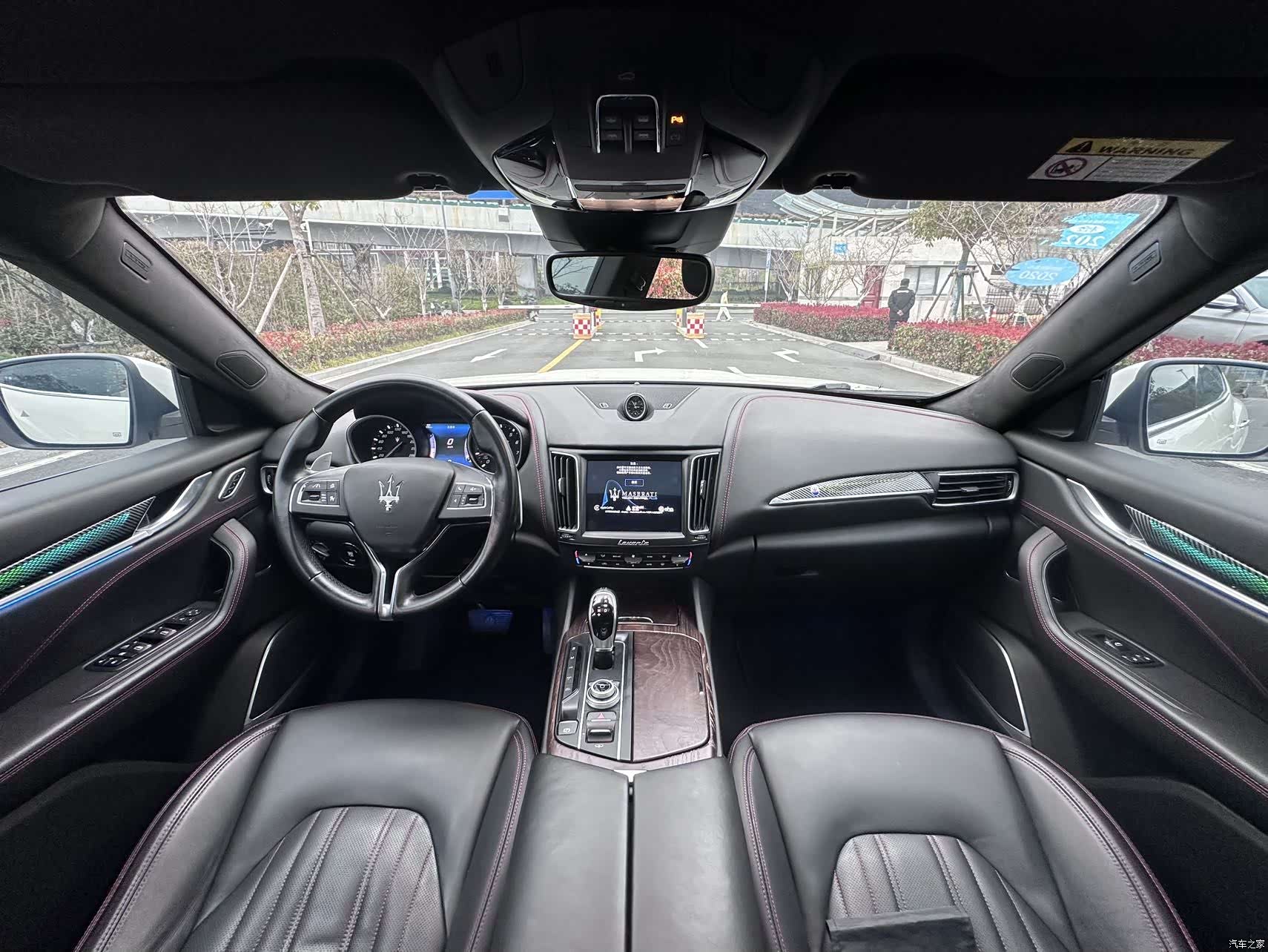 Maserati Levante, 2017 14