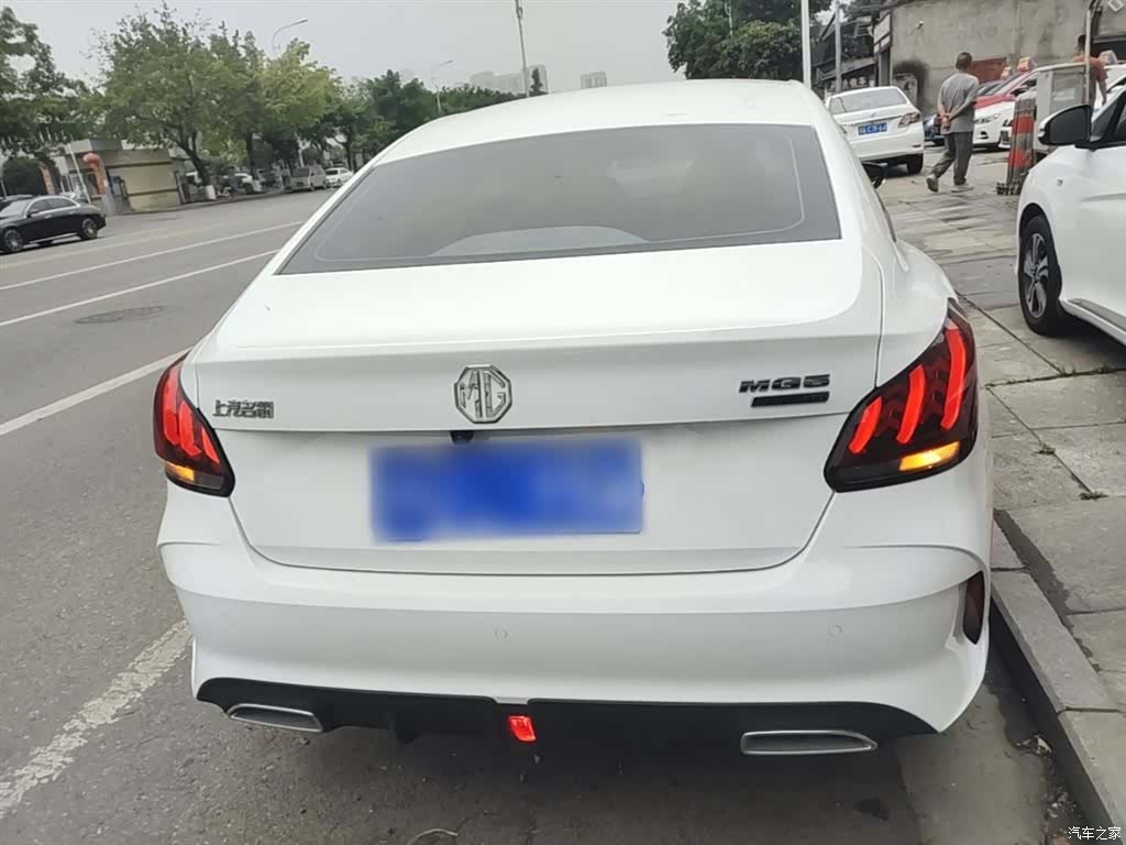 MG MG5, 2023 6