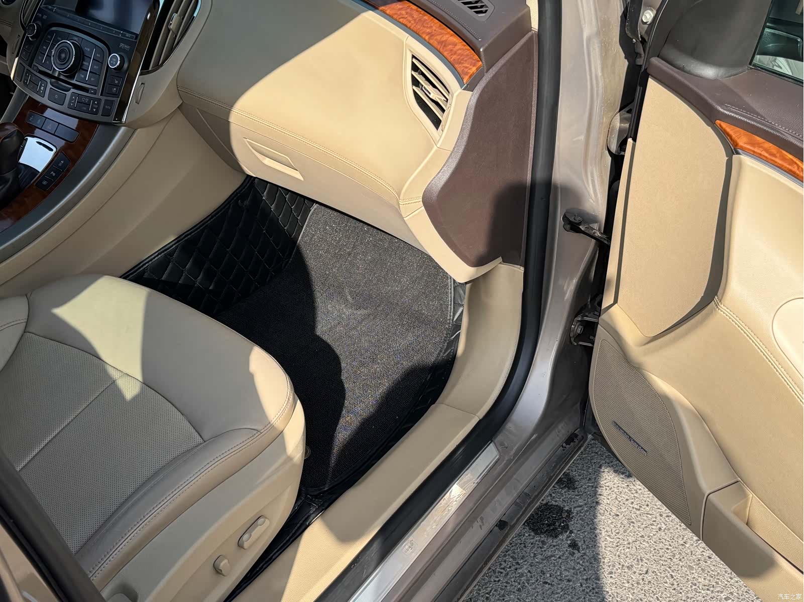 Buick LaCrosse, 2009 16