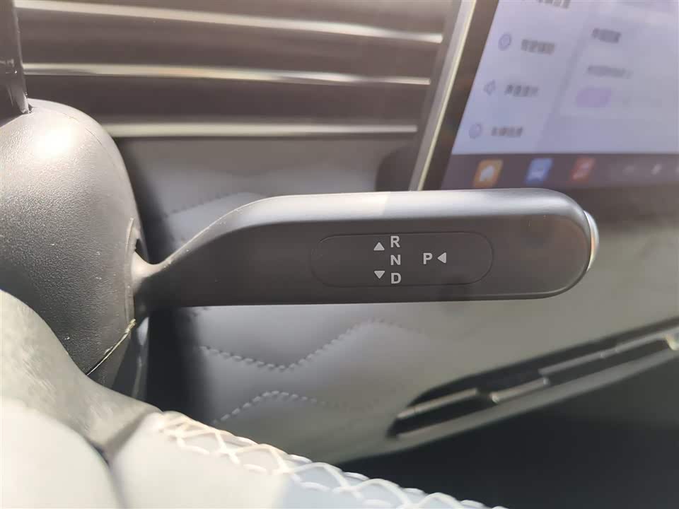 Dongfeng Nammi Nano 01