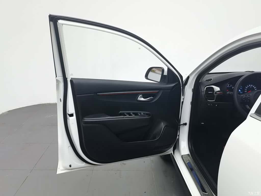 Kia KX, 2019 8