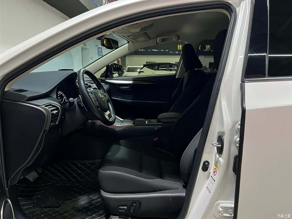 Lexus NX, 2019 8