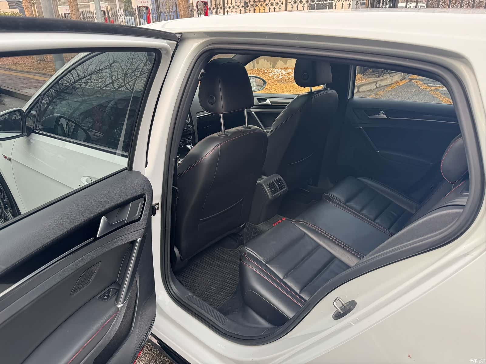 Volkswagen Golf, 2016 28
