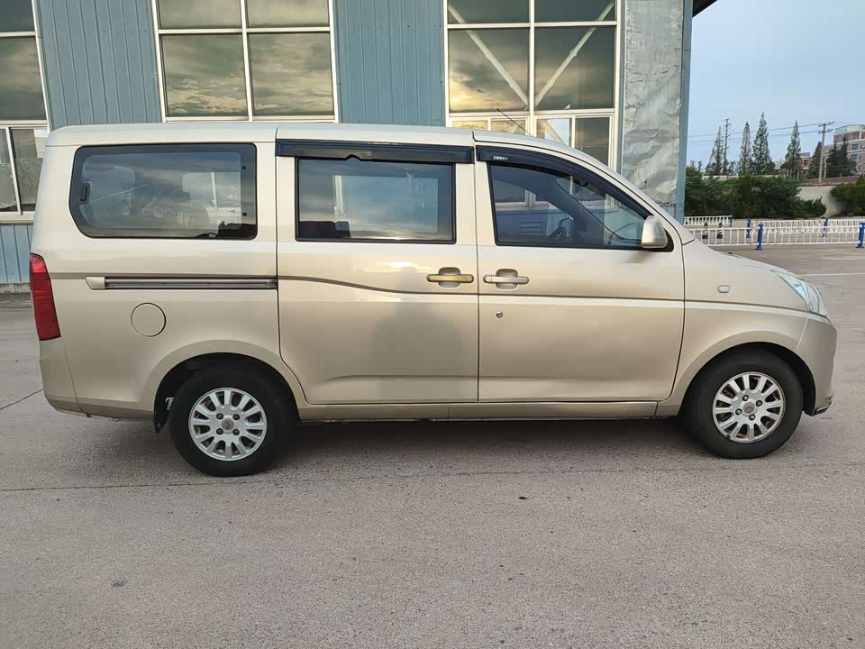 Wuling Wuling Rongguang V