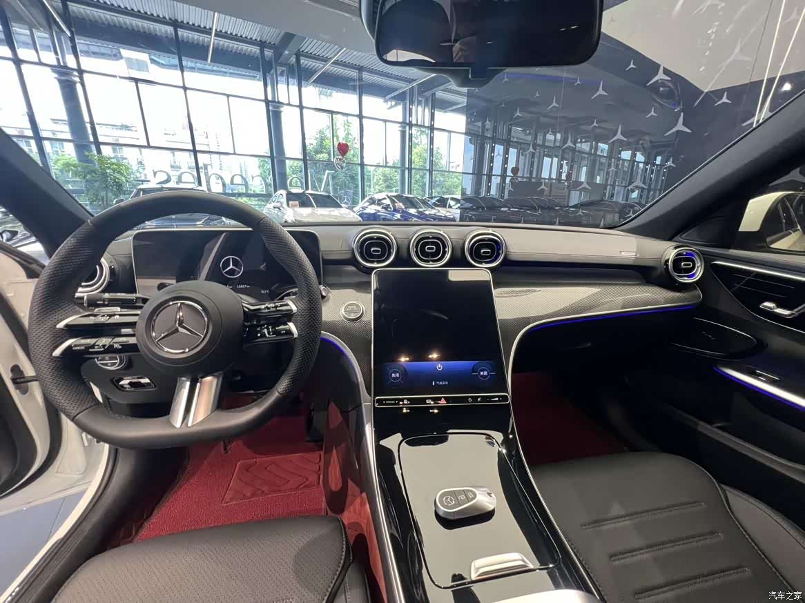 Mercedes-Benz C-Class, 2025 8