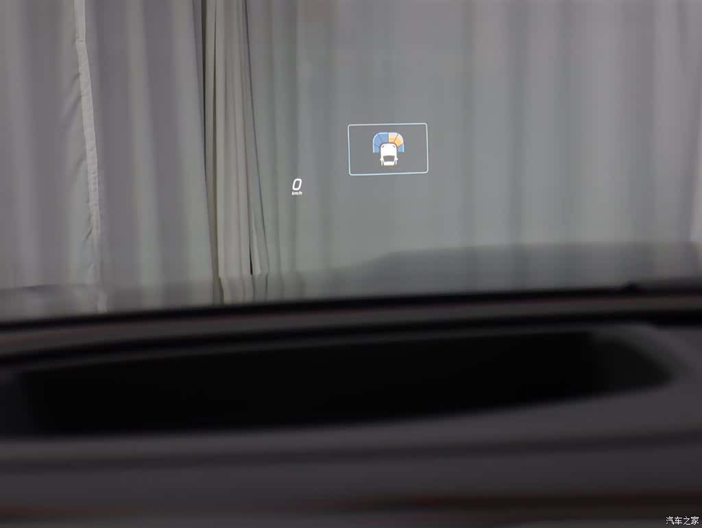 Mercedes-Benz GLC, 2026 13
