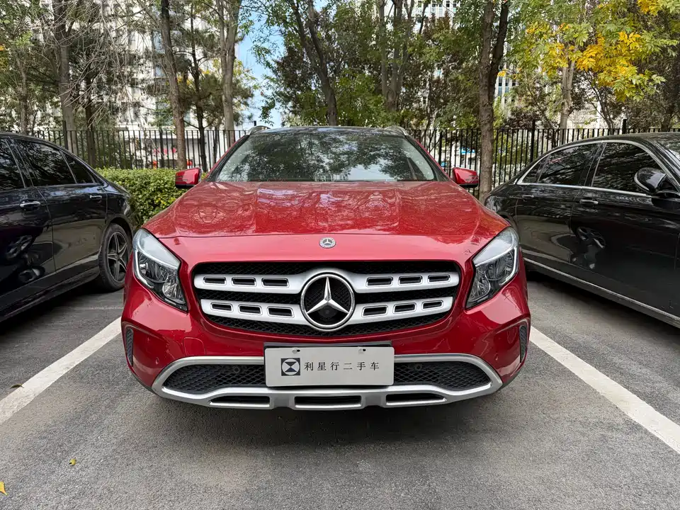 Mercedes-Benz GLA
