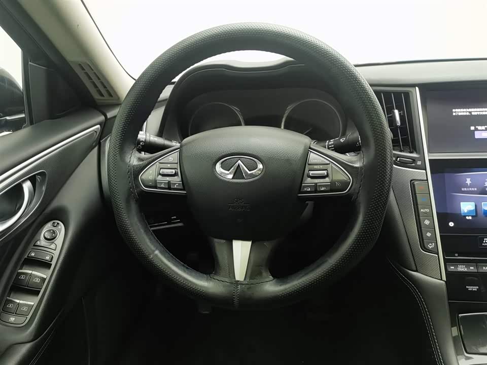 Infiniti Q50L
