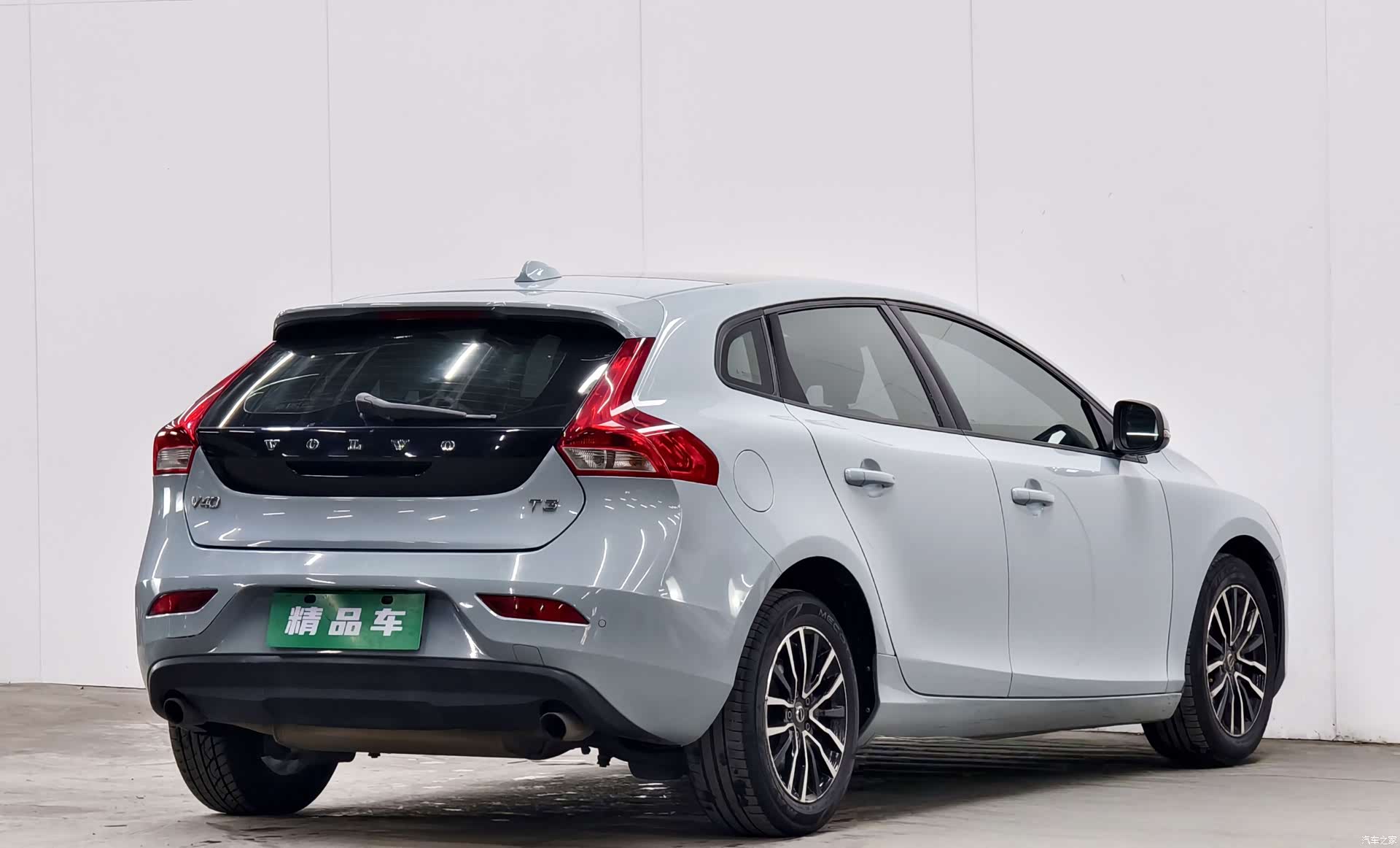Volvo V40, 2016 4