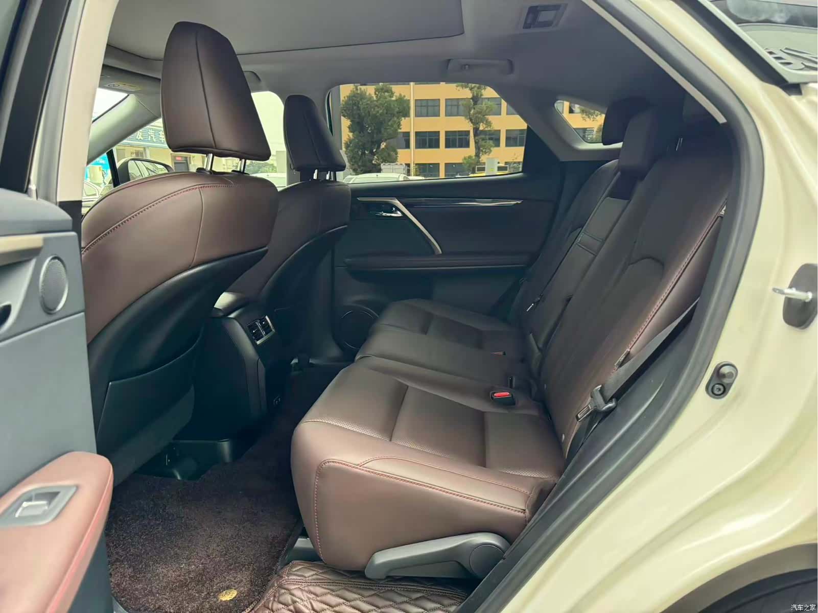 Lexus RX, 2022 все фото