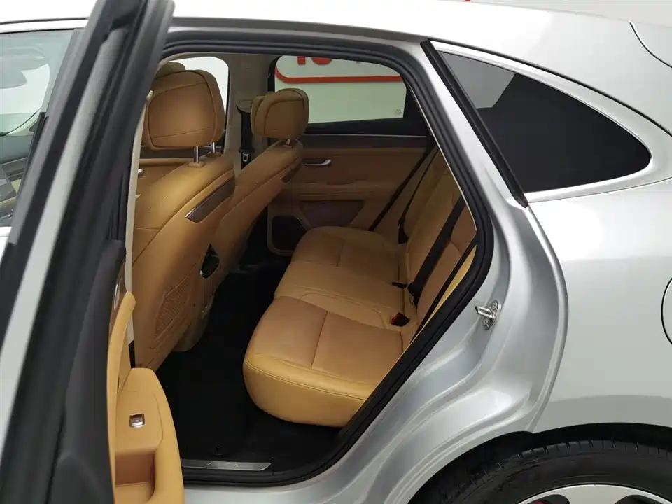 AITO Ask the world M5