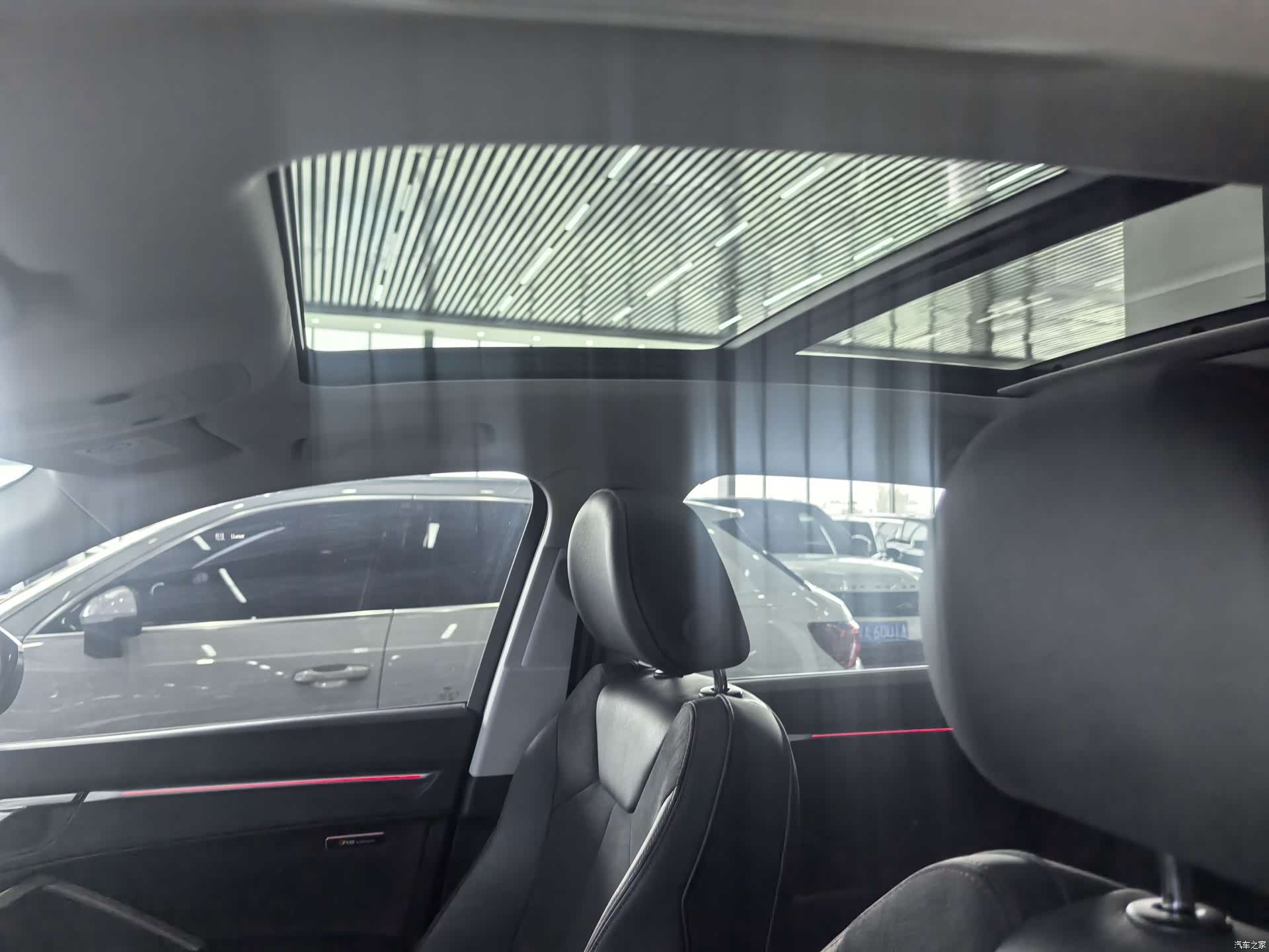 Audi Q3, 2023 13