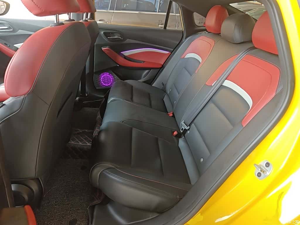 MG MG5, 2022 17