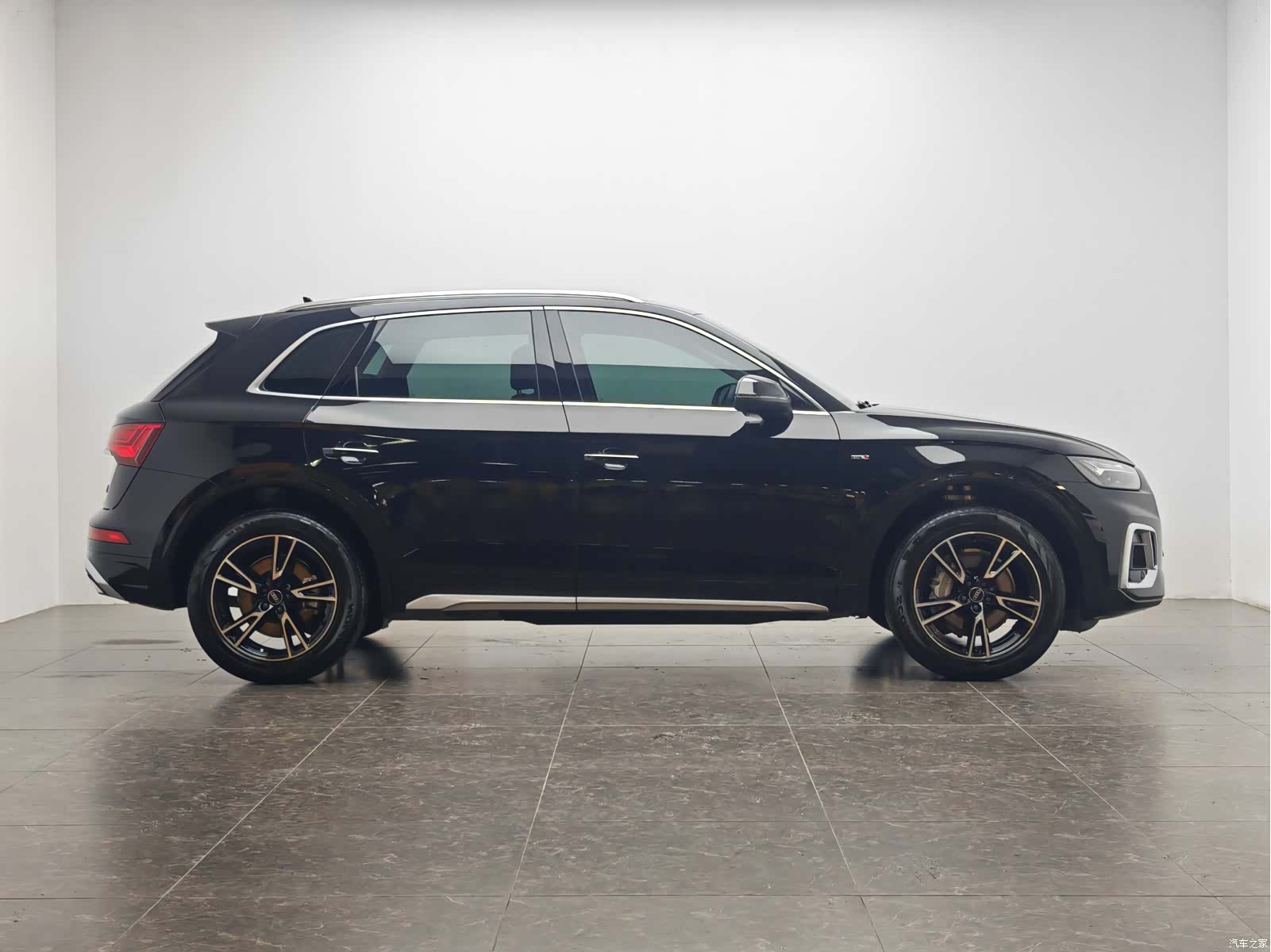 Audi Q5L, 2023 11