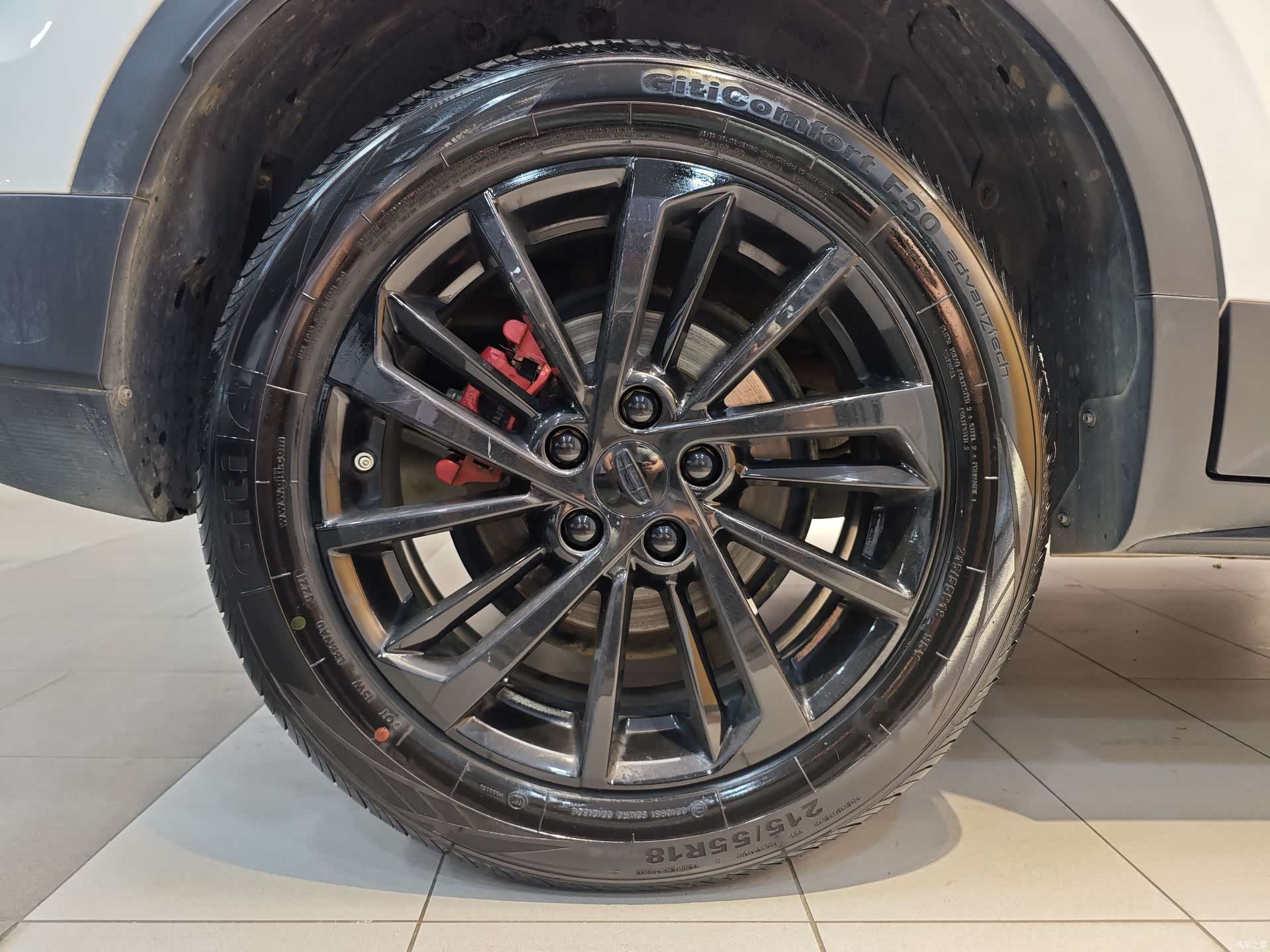 Geely Coolray, 2021 31