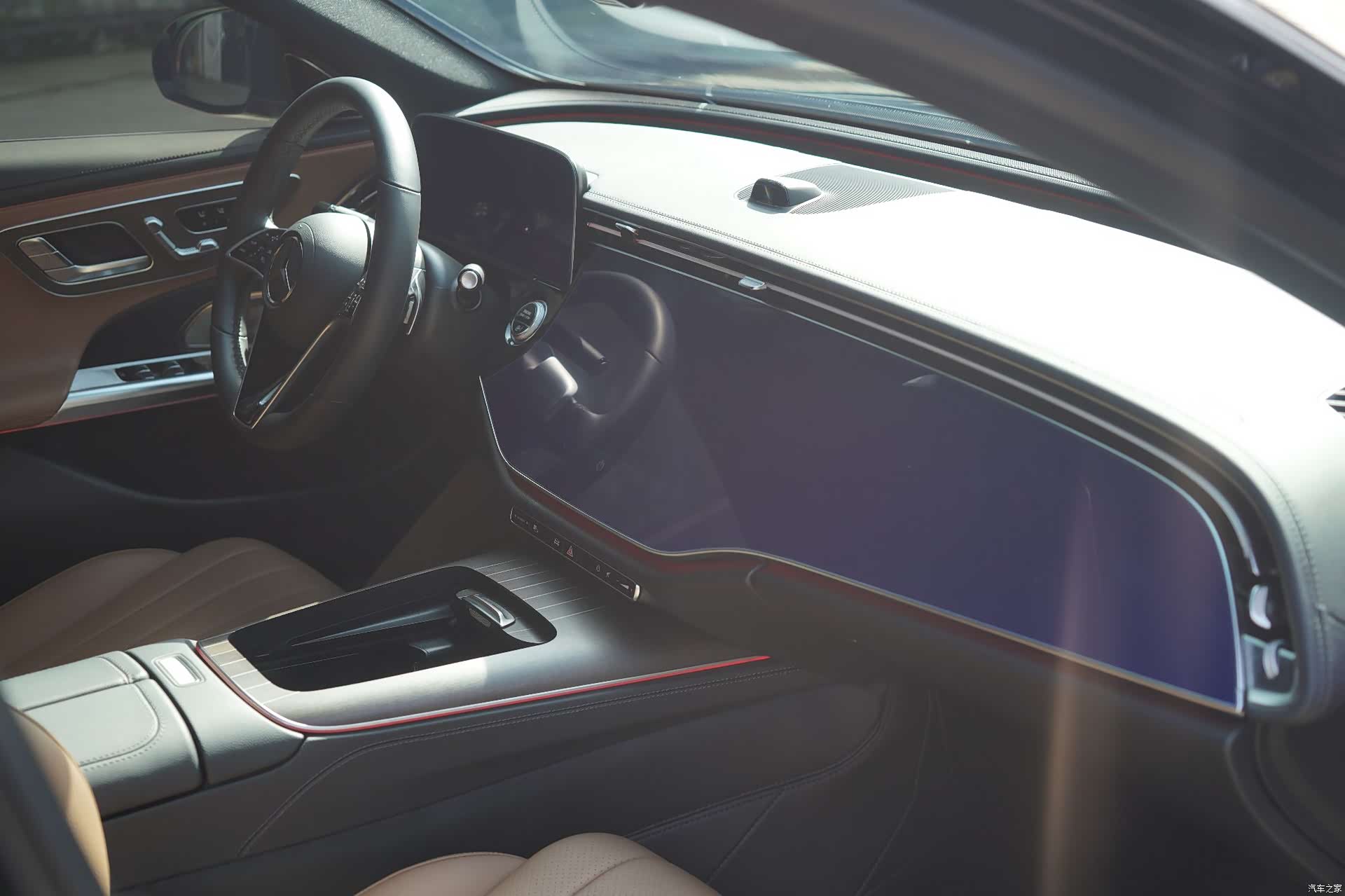 Mercedes-Benz E-Class, 2024 15