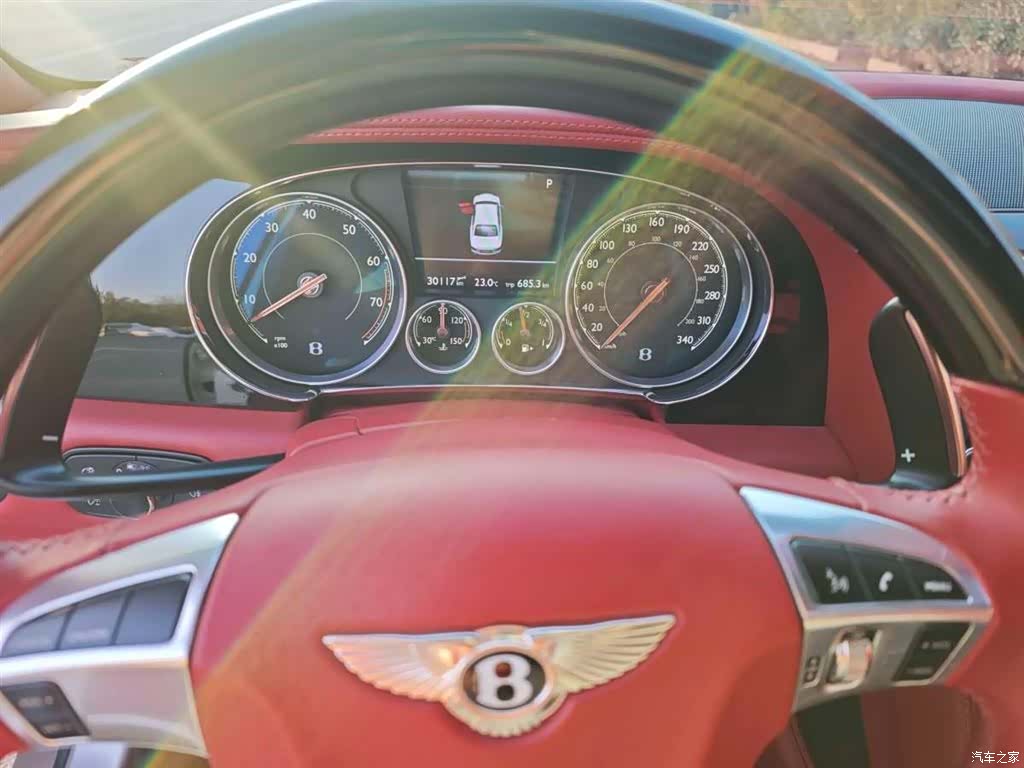 Bentley Flying Spur, 2018 7