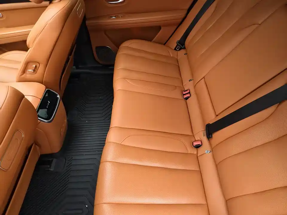 AITO Ask the world M7