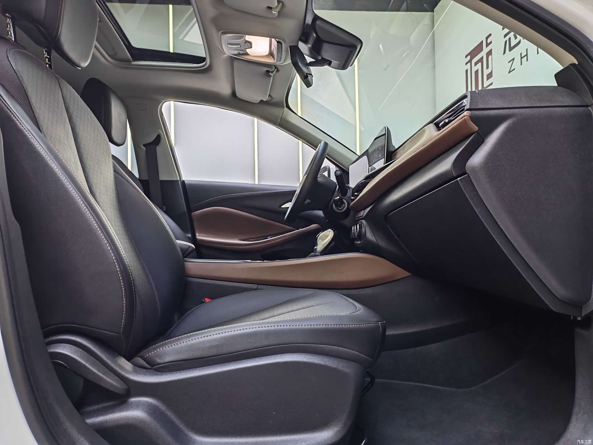 Buick Verano, 2022 7