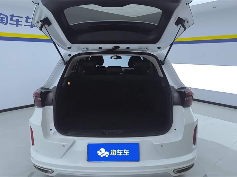 Exeed Chasing the wind