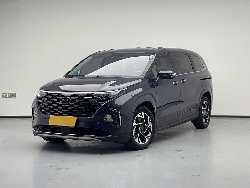Hyundai Custo