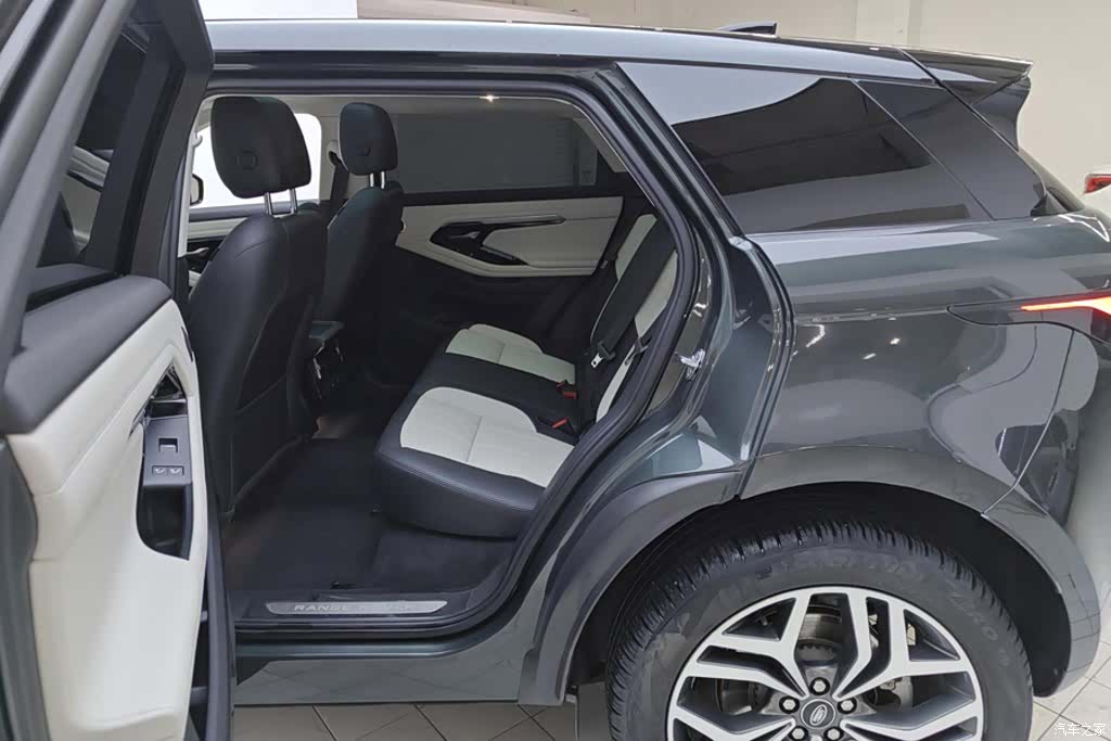 Land Rover Range Rover, 2023 11