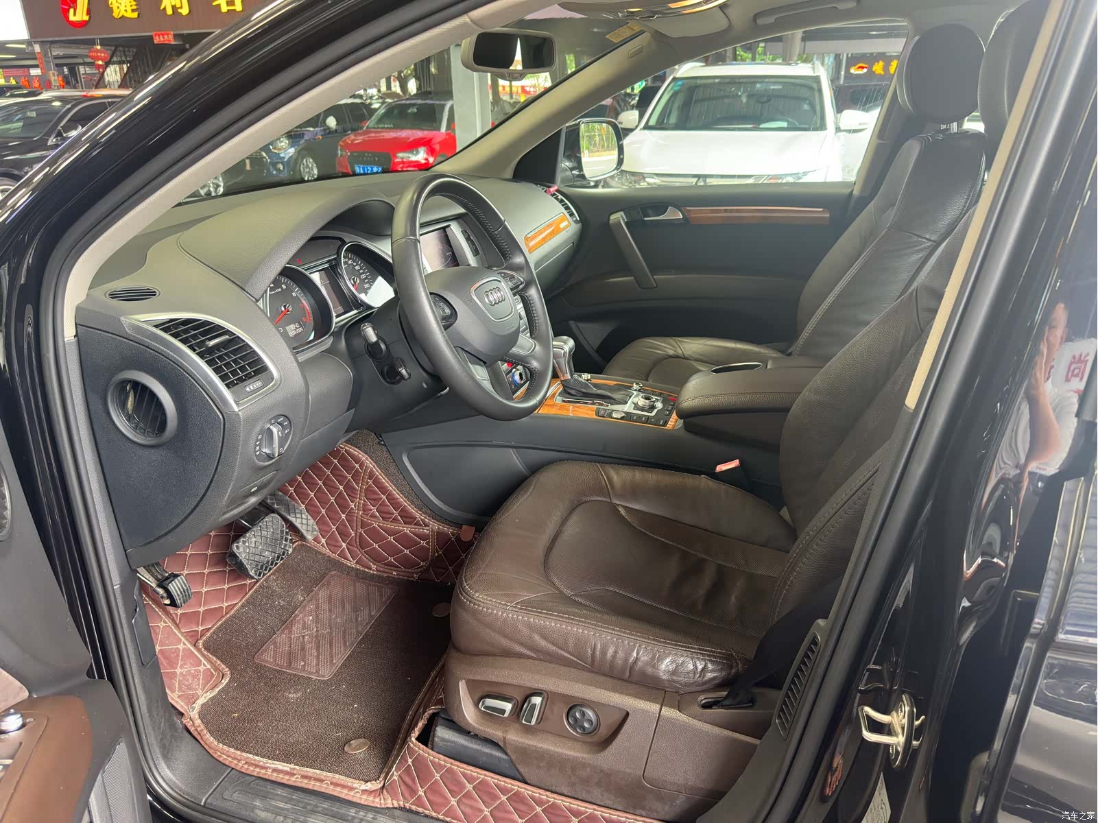 Audi Q7, 2013 13