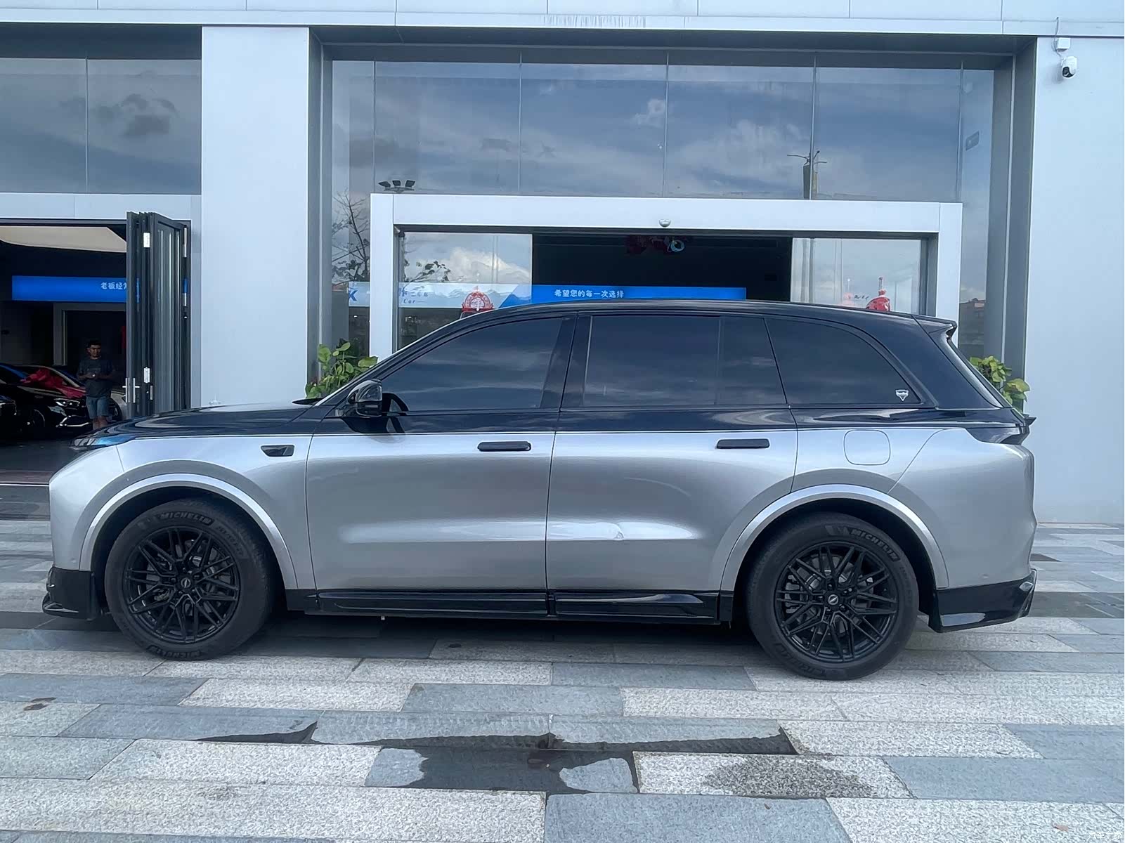 Li Auto L8, 2023 3