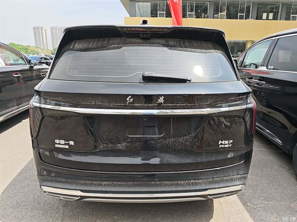 Hongqi HS7, 2025 6