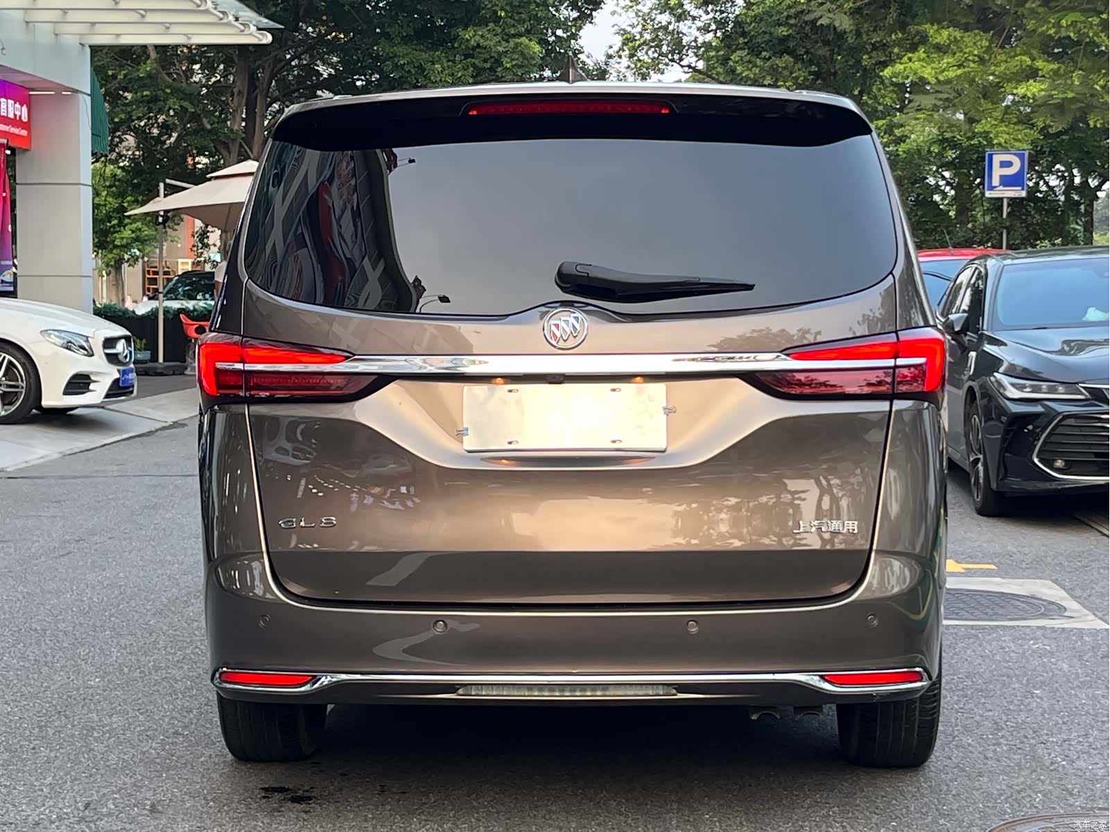 Buick GL8, 2023 все фото