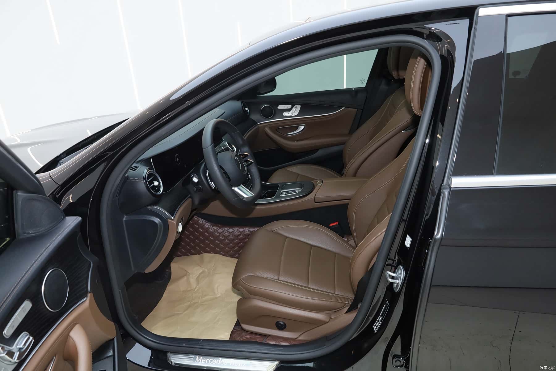 Mercedes-Benz E-Class, 2021 27