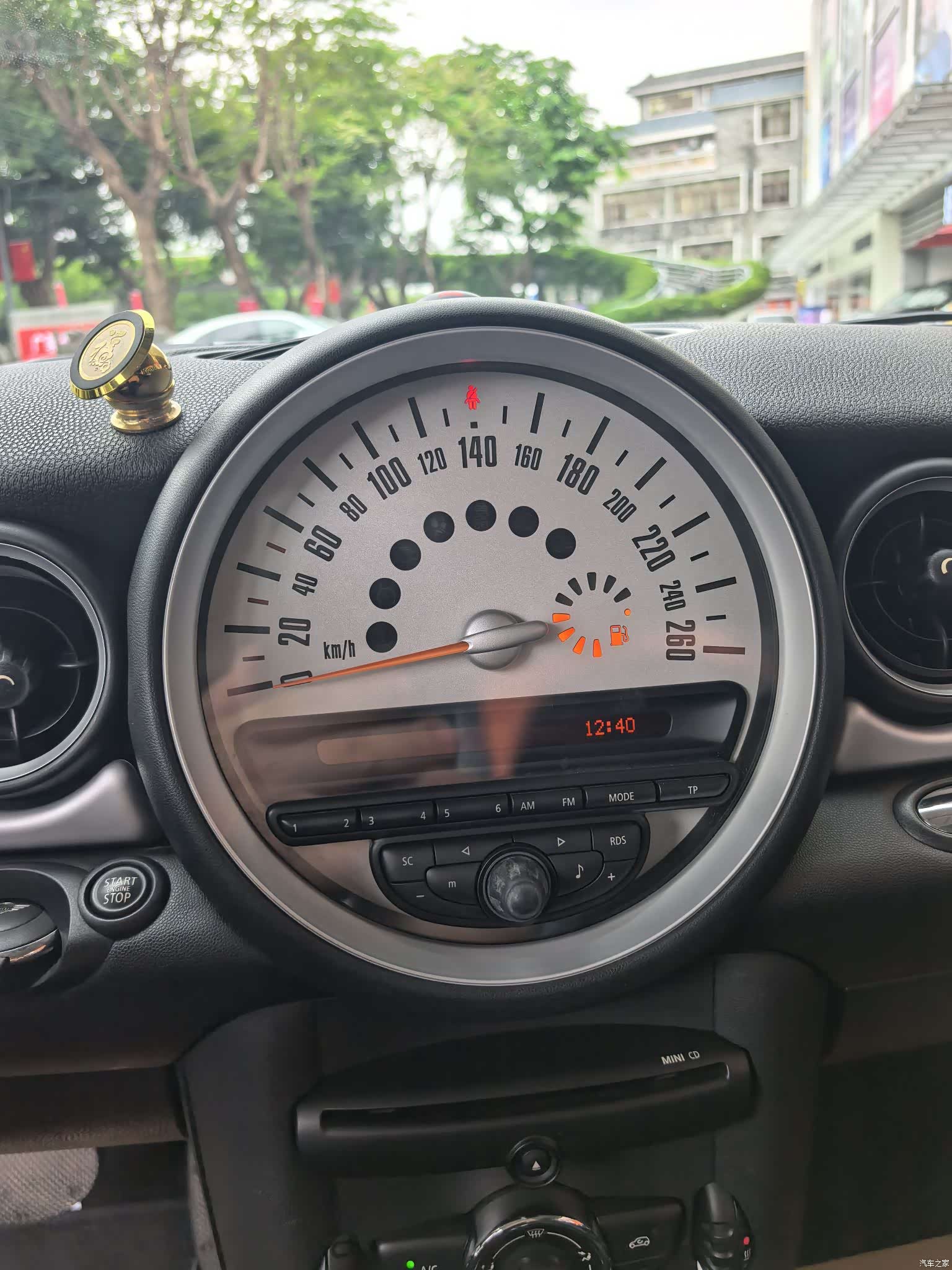 Mini ONE, 2014 22