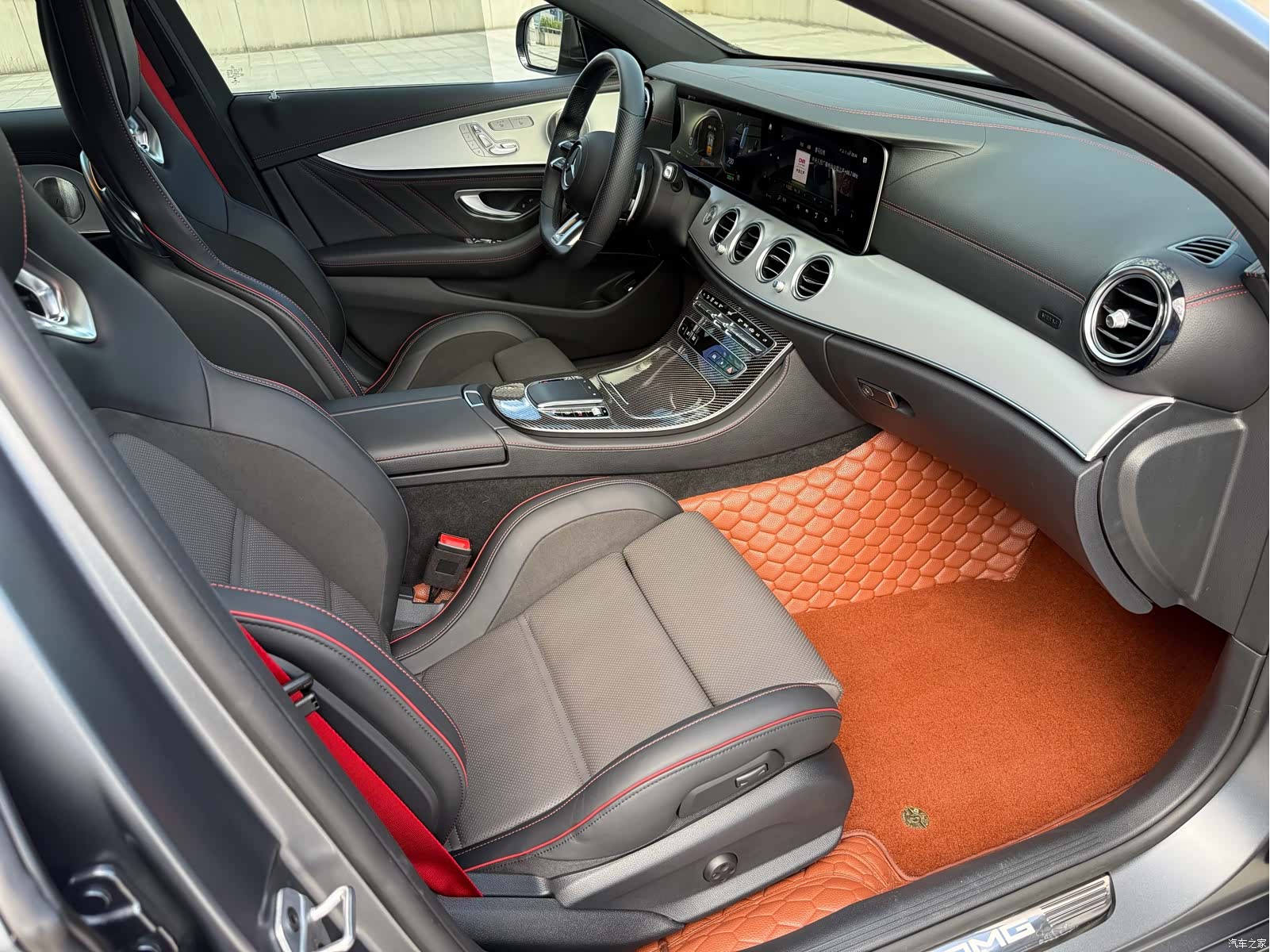 Mercedes-Benz E-Class, 2022 14